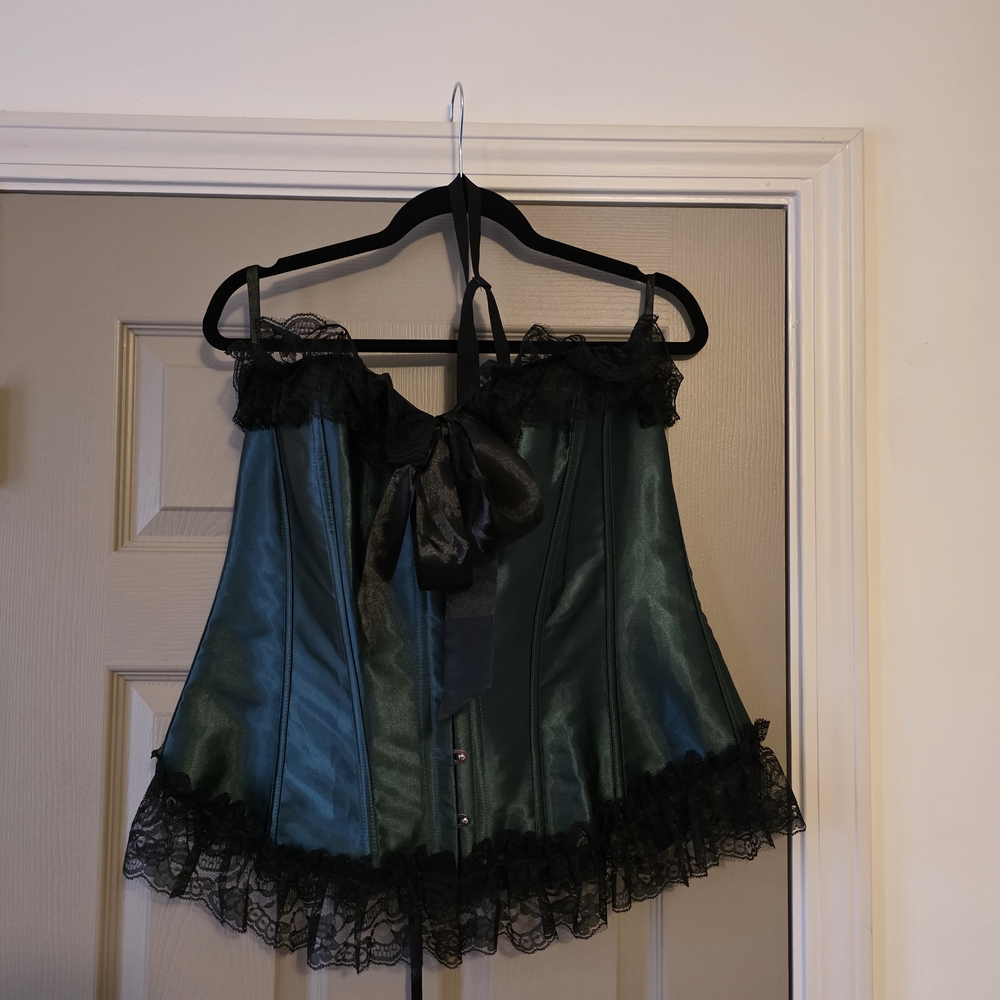 Chic Satin Corset with Black Lace Accents Comes With Matching Thong (Never Worn)